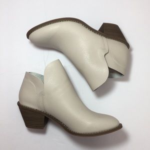 Beige booties size 7